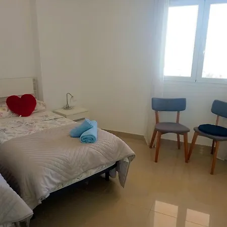Fantastic Location - Luxury 3 Bed 3 Bath Duplex In