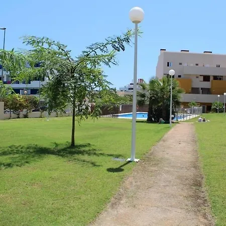 Fantastic Location - Luxury 3 Bed 3 Bath Duplex In * פלאיה פלמנקה