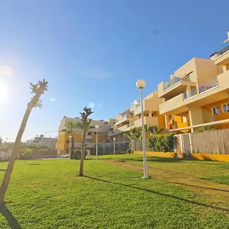 Fantastic Location - Luxury 3 Bed 3 Bath Duplex In * פלאיה פלמנקה